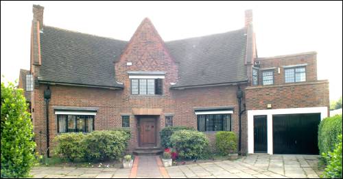 02 Rotherwick Road